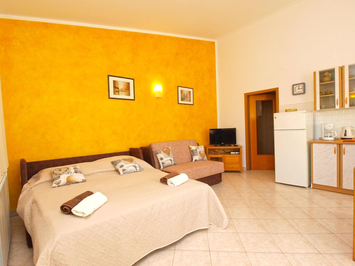 Apartments Iva 1534 普拉 外观 照片